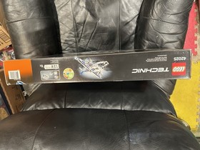 LEGO TECHNIC: Cargo Plane (42025)