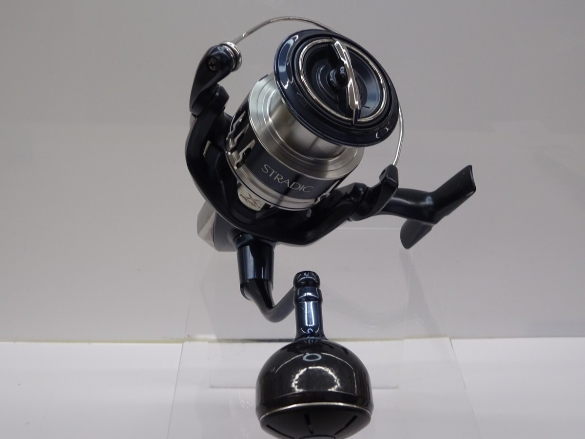 Shimano 20 Stradic SW 4000XG Spinning Reel Saltwater Fishing Very