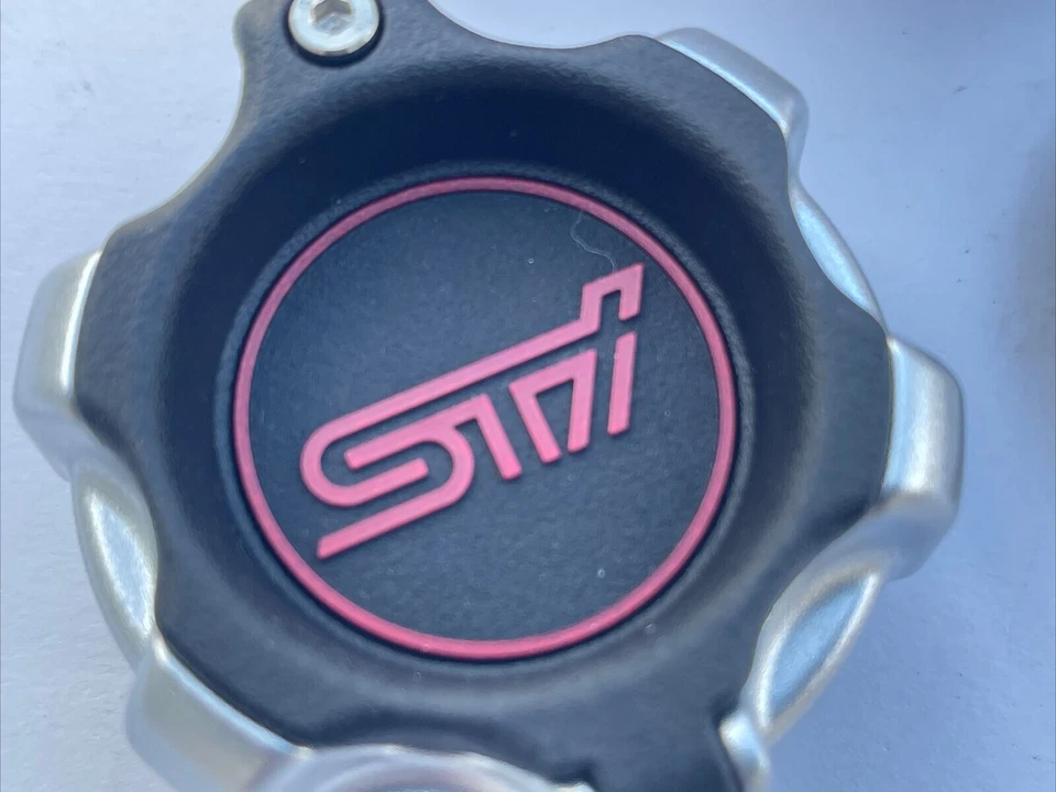 Tapa y junta de relleno de aceite Subaru STi Tecnica International ST15257ZR010 803942010 Foto 2 de 4