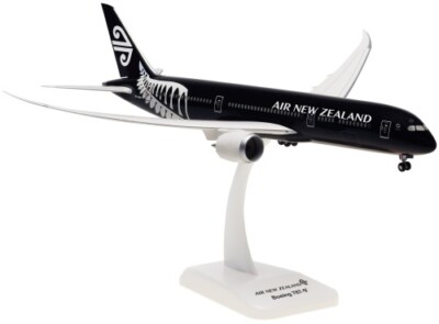 Hogan Boeing 787-9 Air New Zealand ''All Black'' ZK-NZE 1:200 Modellflugzeug