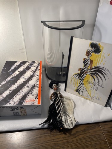 Bob Mackie Starlight Splendor Barbie Doll w/ Gold Barbie Doll Display Case 1990 - Picture 13 of 14