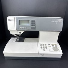 PFAFF Tiptronic 2030 sewing machine Tested Wo...