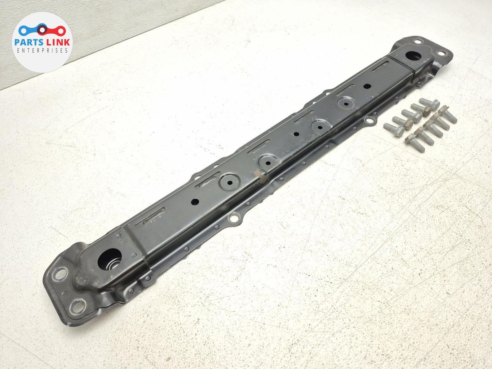 Bentley Bentayga 2016-2020 REAR+LEFT Crossmember