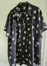 Yours clothing Black And White Floral Blouse Size 26/28