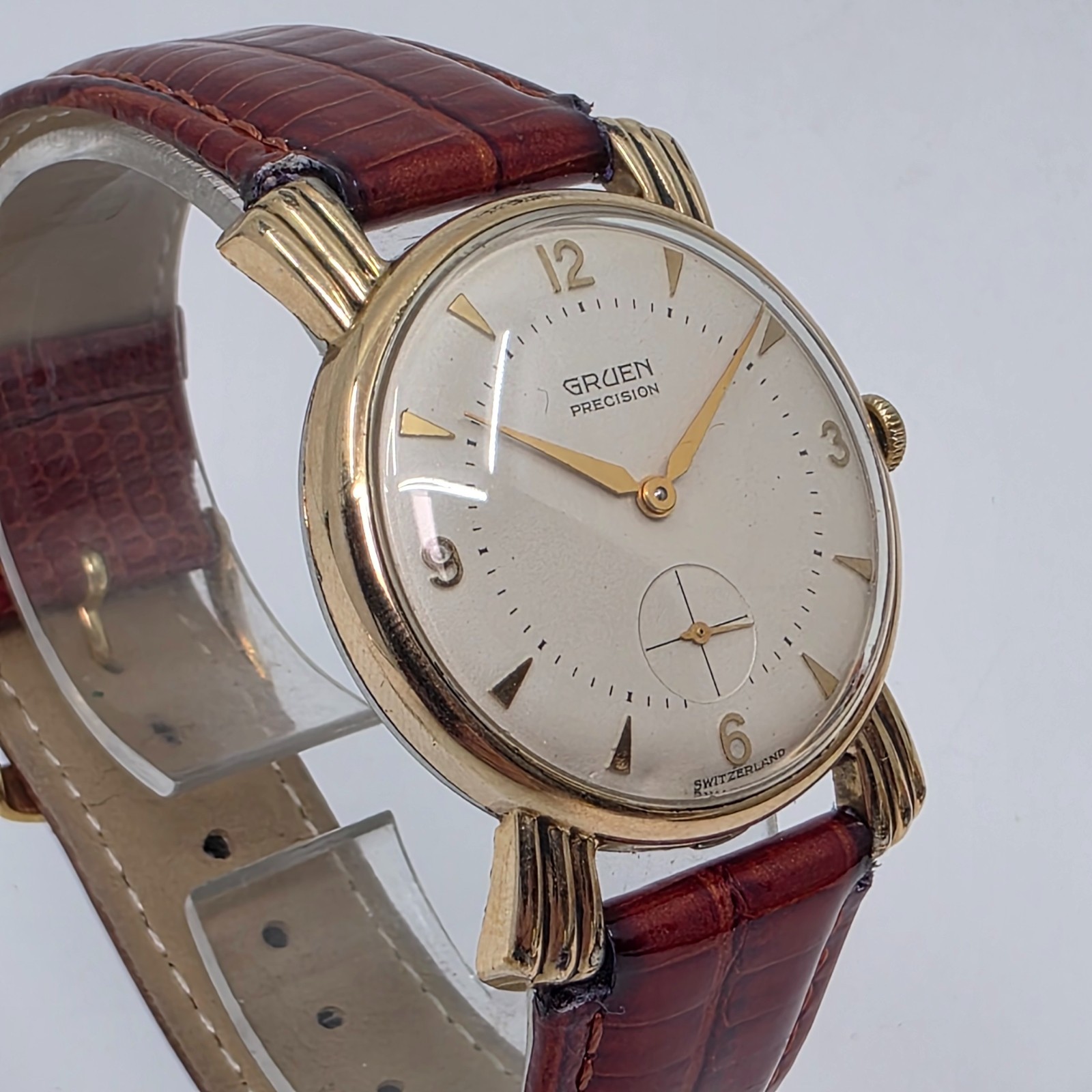 Vintage Gruen Deco 422-967 Manual 32mm Fancy Lugs Watch image 3