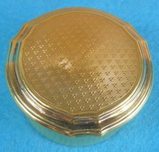 Fine Sterling Silver Gilt Box Fine Engine Turned Goldsmiths & Silversmiths 1920