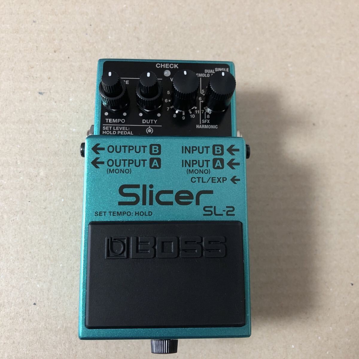 Boss SL-2 Slicer Guitar Effect Pedal 0004