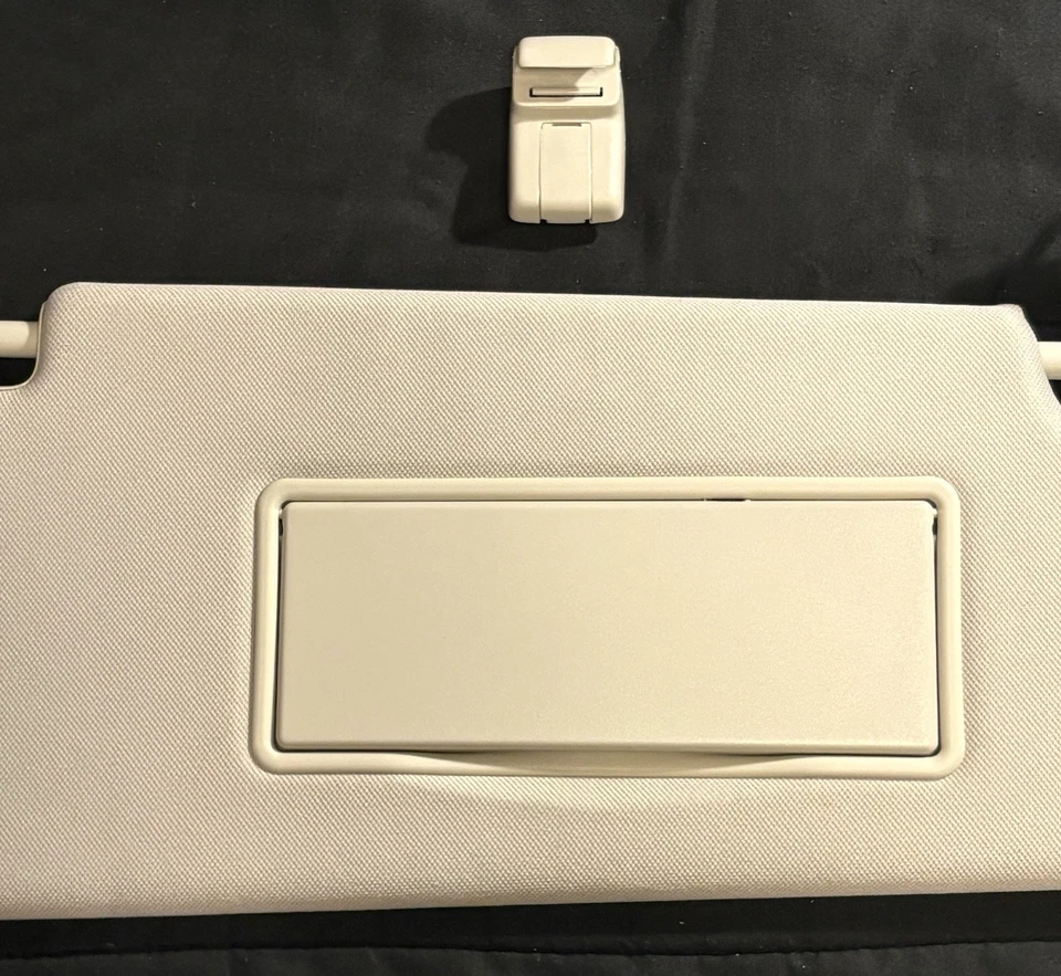 Land Rover LR4 2010-2016 gris neutro parasol de pasajero OEM Foto 4 de 4