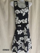 Ann Taylor A-Line Dress Black White Floral Knit Sleeveless Pullover Size M