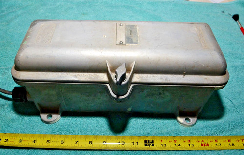 USS Navy, USS Deyo DD-989 sound power phone box