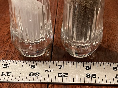 Rare GUCCI Italy 2pc Cut Glass Table Top SALT & PEPPER Shakers Sterling Silver - Picture 9 of 11
