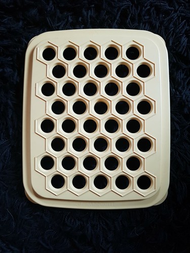 TUPPERWARE Moule / Plaque À Ravioles Party , 12 Trous Jaune - Arts de la table