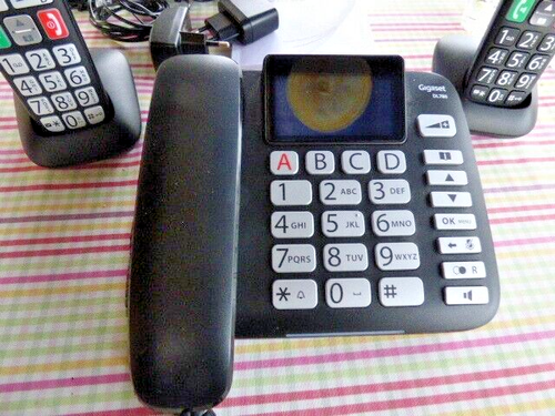 Großtasten-Telefone Gigaset DL780 Plus inkl. 2 Stck DL 780H Mobilteile - Bild 3 von 9