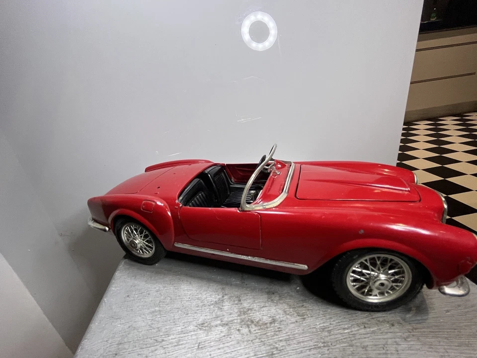 Coche diecast Bburago 1955 Lancia Aurelia Italia B24 Spider convertible escala 1:18. Foto 3 de 4