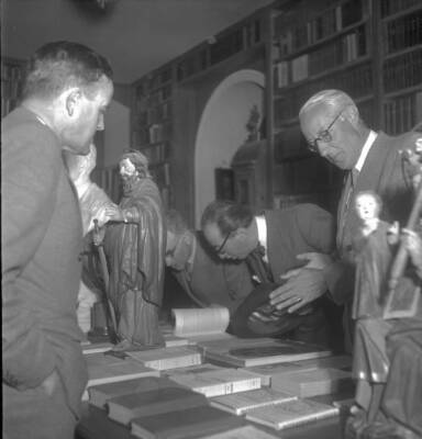 Diplomats excursion visit to historic small town Gruyeres 1948 Old Photo 2