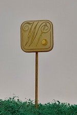 Wiehler GOBELIN SEWING NEEDLE, Hamburg Germany vintage pin, badge