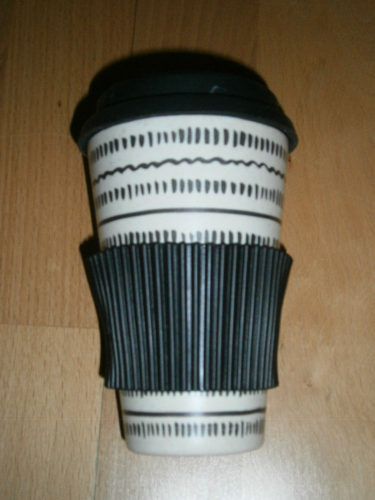 Kaffeebecher To Go Kunststoff mit abnehmbarem Deckel und Haltegriff NEU - Bild 1 von 3
