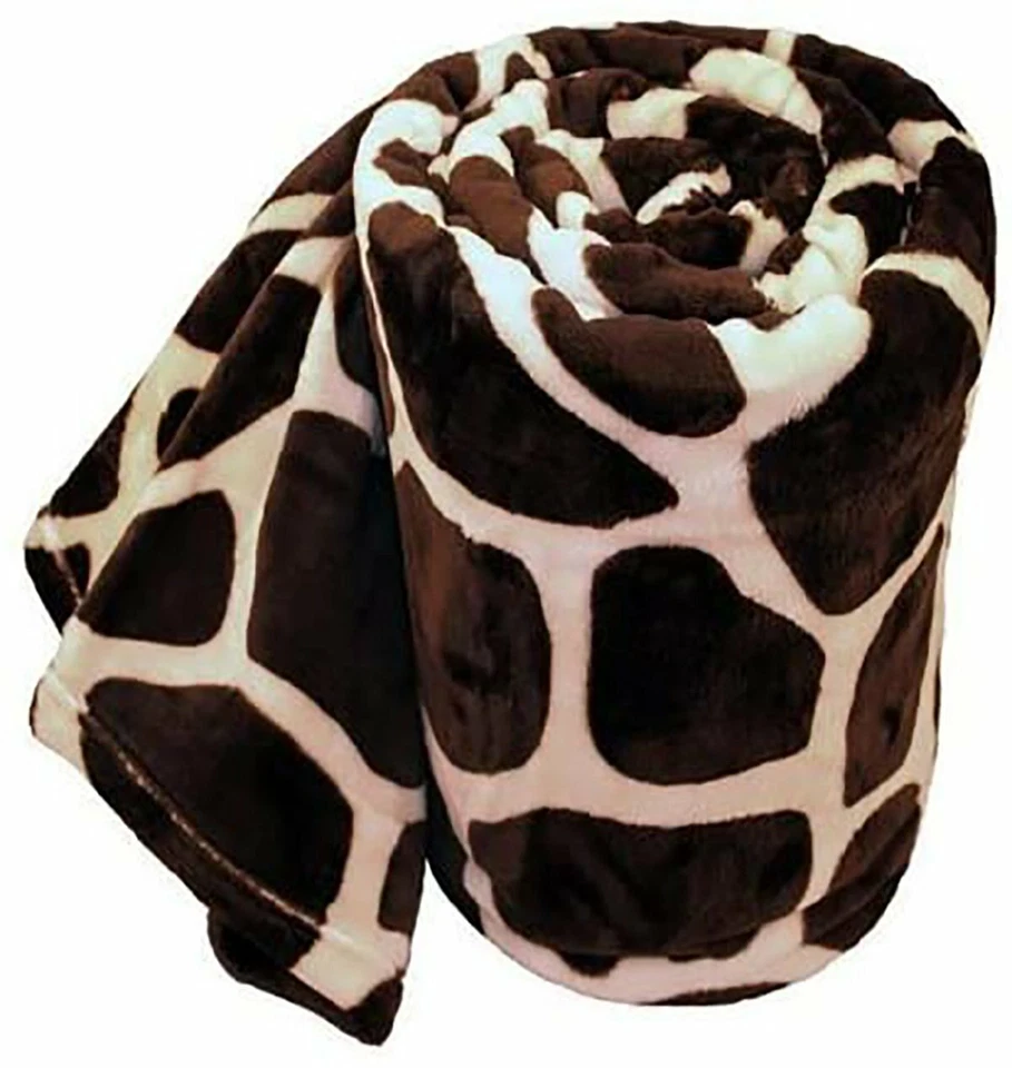 Giraffe Animal Print Flannel Throw Plush Cozy Super Soft Fleece Blanket Queen - Image 2 of 4