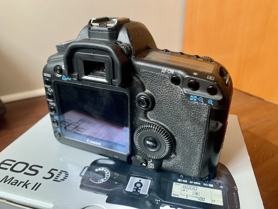 Canon EOS 5D Mark II Boîtier – Moins De 10 000 Déclenchements – Boîte D’origine