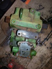 Vintage John Deere  650  Tractor -3 Point Top Cover / Rockshaft & Piston