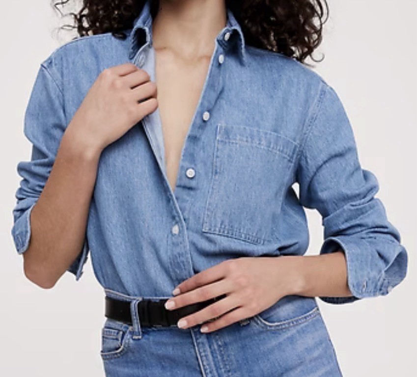Brand New Banana Republic Relaxed Fit Women’s Denim Shirt Size L