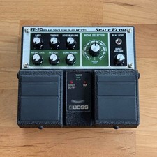 Boss RE-20 Roland Space Echo Tape Echo Simulator Gitarreneffektpedal