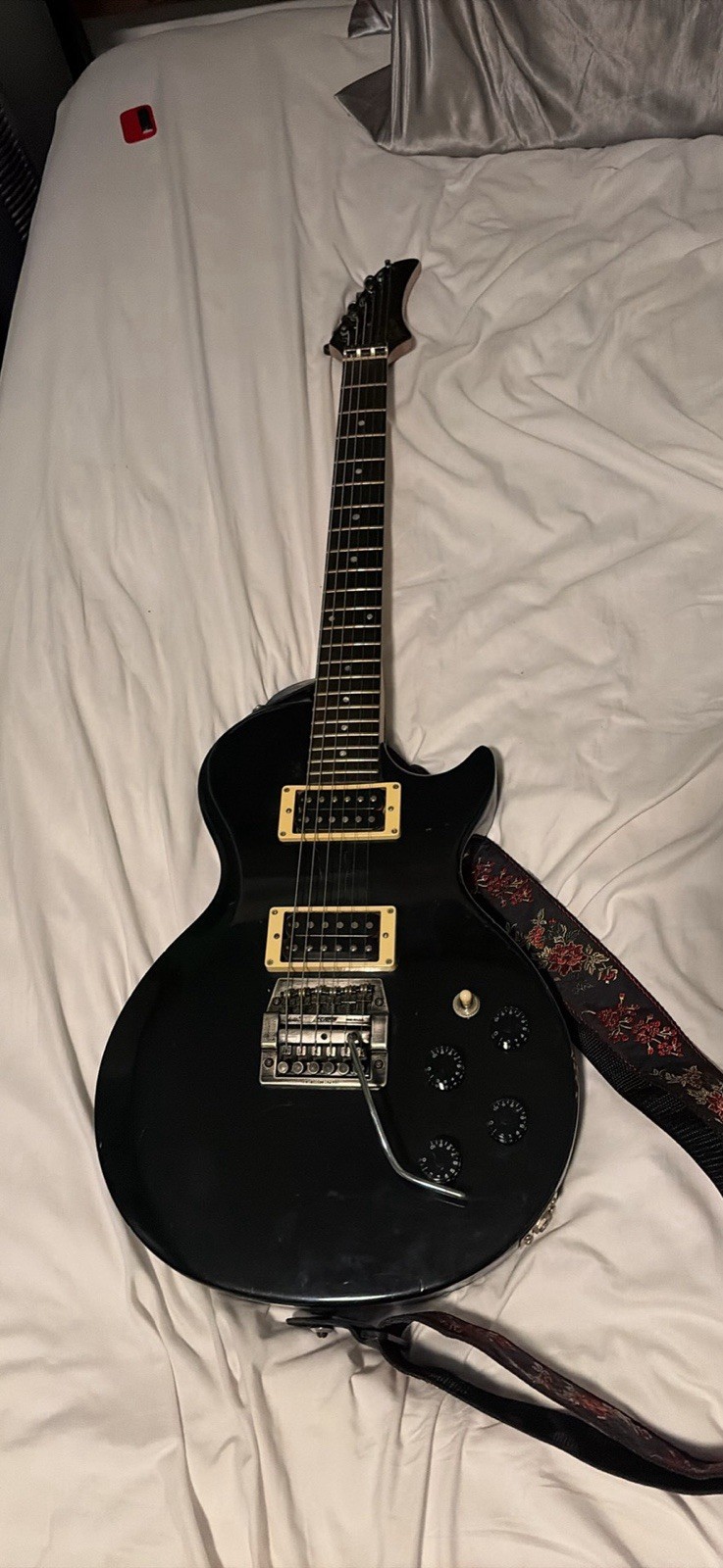 1984 Gibson Les Paul - rare corvus headstock model