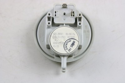 Huba Control Differenzdruckschalter / Druckwächter 605.99561 / 80/68 Pa ''4498''
