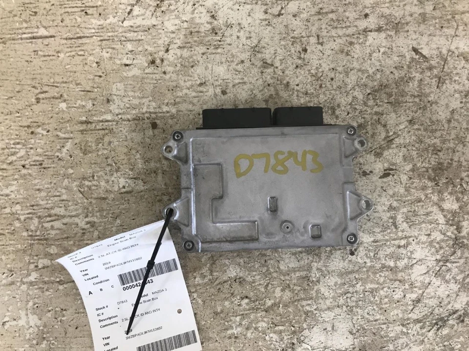 Módulo de control electrónico ECM del motor por batería compatible con 19-23 MAZDA 3 951473 Foto 2 de 4