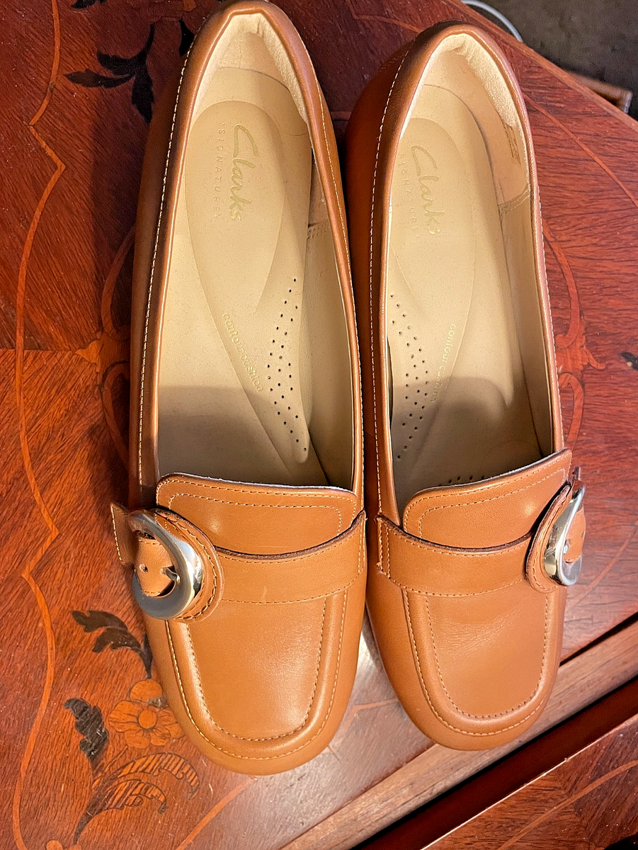 Clarks Women's Daiss 30 Trim Loafer Brown Slip On Comfort Dress Shoe Size  9M | eBay