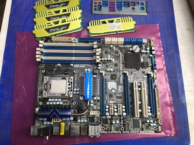 Asrock X58 Extreme6 + I7 960 + 16GB + Kühler siehe Bilder idealer Retro Rechner