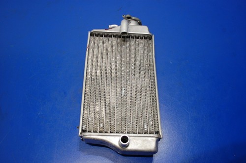 02-04 CRF450R 2002 OEM radiador lateral derecho motor refrigeración por hielo 19010-KRN-A01 - Imagen 2 de 11
