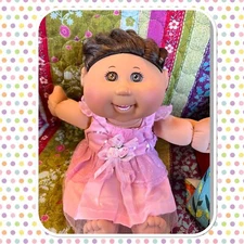 Cute Cabbage Patch Kids Doll Girl Jakks China Cornsilk Brunette Brown Eye Braces