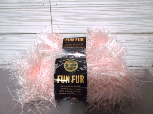 2 LION BRAND FUN FUR! Soft Pink 1.75 OZ / 64 YDS 100% POLYESTER - Picture 1 of 3