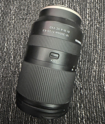 Tamron 18-300mm f/3.5-6.3 Di III-A VC VXD Zoomobjektiv Sony E AF