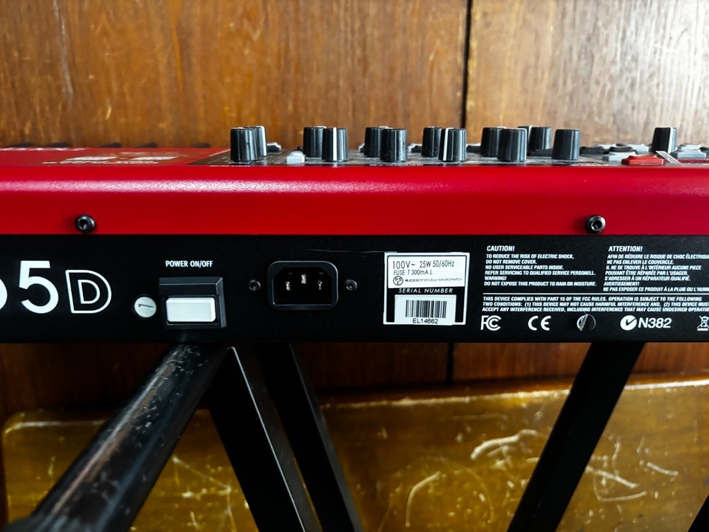 Nord Electro 5D 61-Key Semi-Weighted Waterfall Keyboard w/ bag | eBay