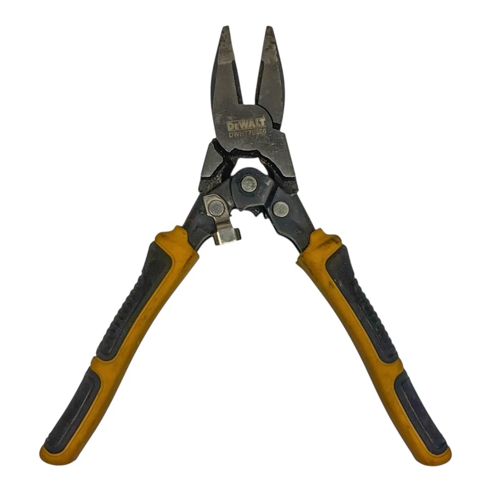 Alicates Dewalt Lineman's acción compuesta de 8 pulgadas con cortadores DWHT70276 Foto 4 de 4