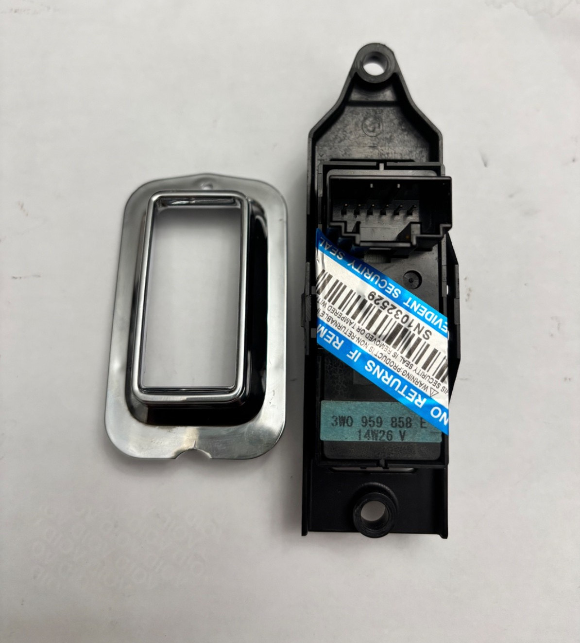 2015 BENTLEY GT REAR RIGHT AND LEFT WINDOW SWITCH OEM 3W0959858E