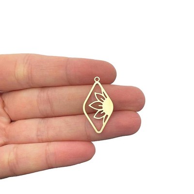 5 Piece Brass Flower Unisex Pendant for Christmas Day 14k Yellow Gold Plated