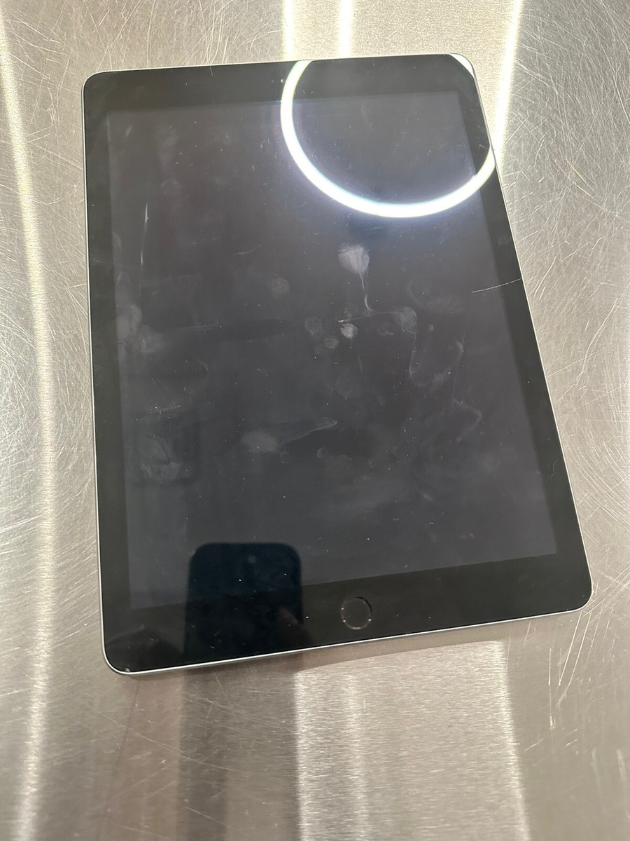 Apple - Apple iPad 9.7 32GB 第5世代 s-l400.jpg