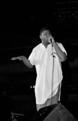 Rapper Biz Markie performs at the U.I.C. Pavilion 1988 Old Photo 12