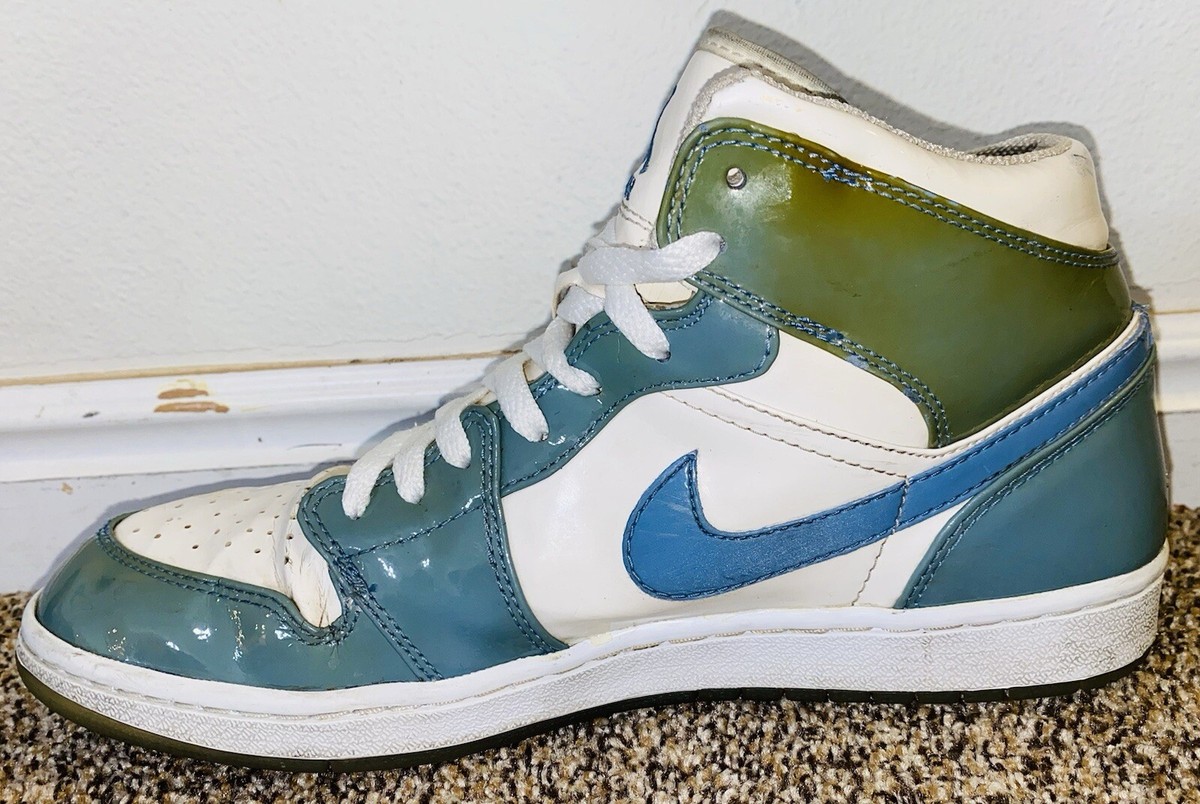 Y2K Size 10 Nike Air Jordan 1 UNC Patent 2003 136085-140 White