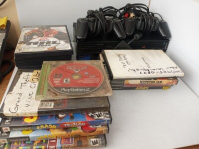 Sony PlayStation 2 Console - Black (SCPH-39001)+ 15 games (FC209-T/ JJ1005)