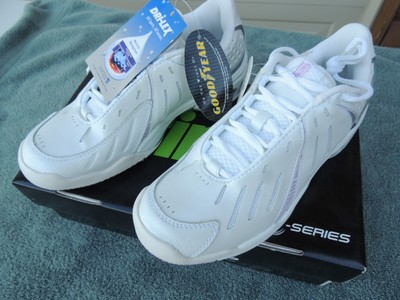 oc women's tennis shoes