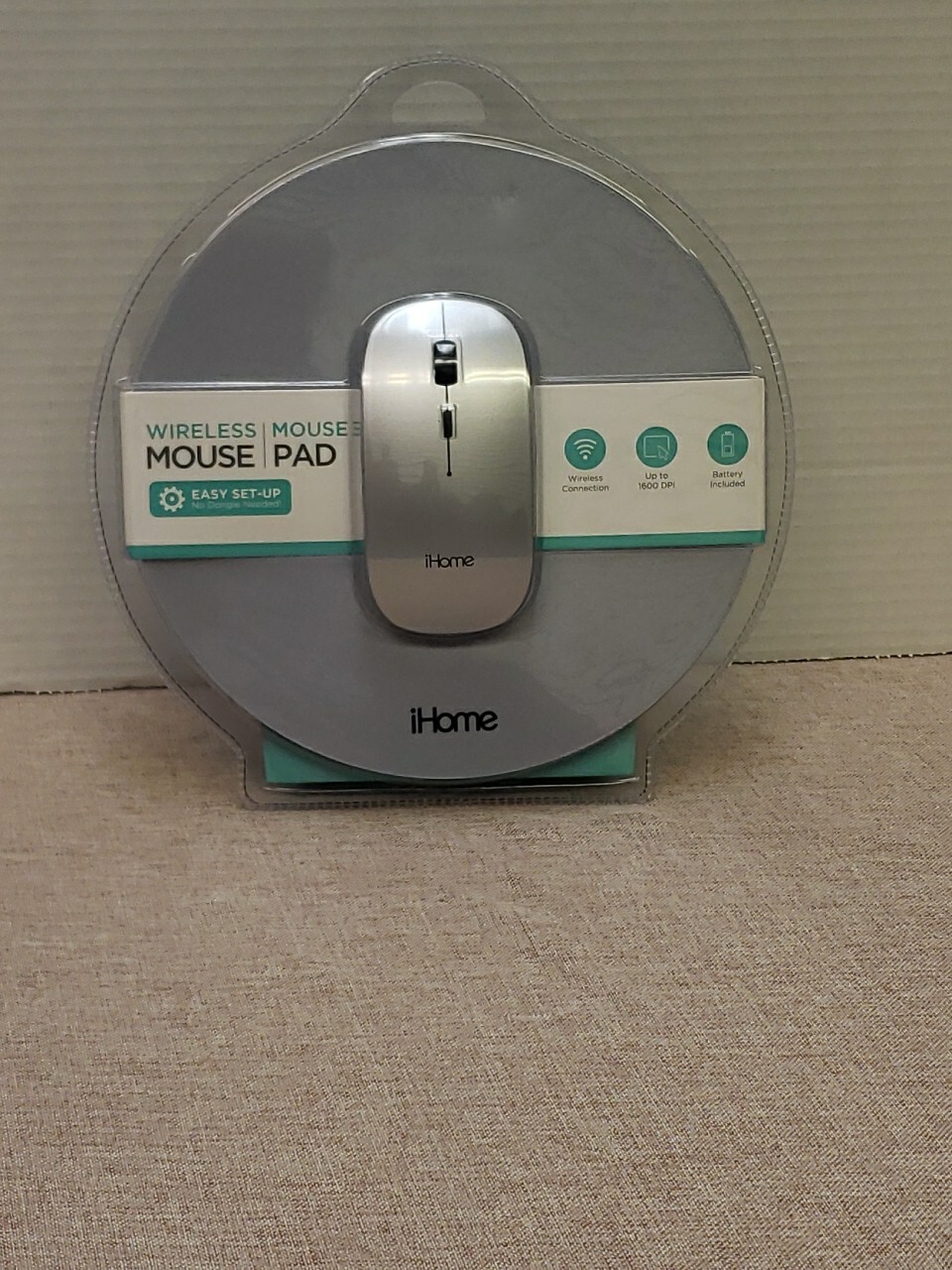 iHome Wireless Mouse and Pad for Mac & PC - Brand New Sealed