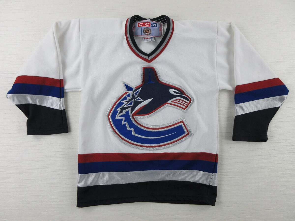 white canucks jersey