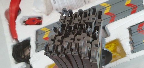 My First ScaleXtric Set 2 G1008 1/64 Fórmula Uno Slot Car Racing Track Set - Imagen 9 de 12
