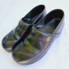 Dansko Women's Black Leather Slip-on Clog - Euro 40 US 9.5/10 