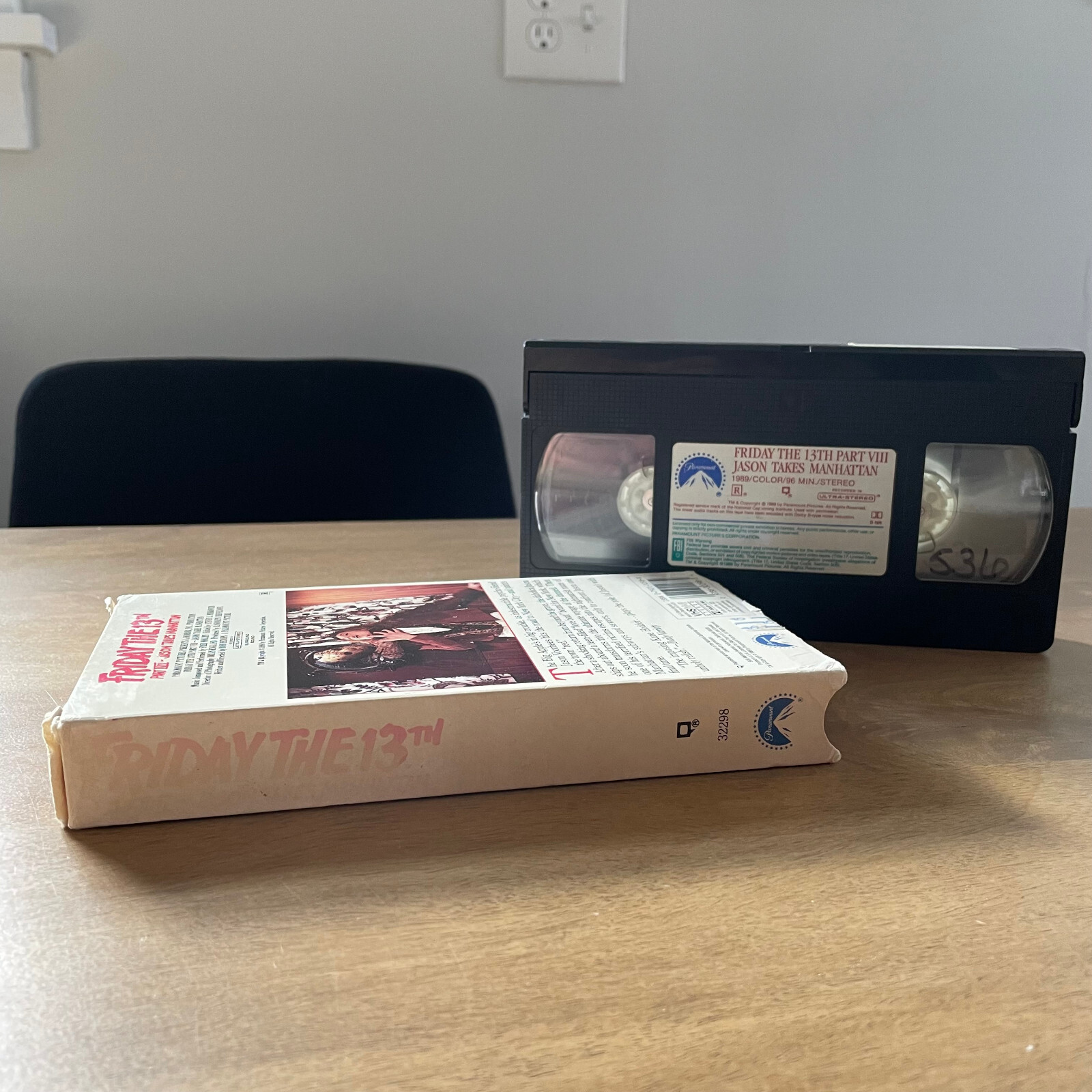 Friday the 13th Part VIII Jason Takes Manhattan (VHS/VCR Tape, 1989