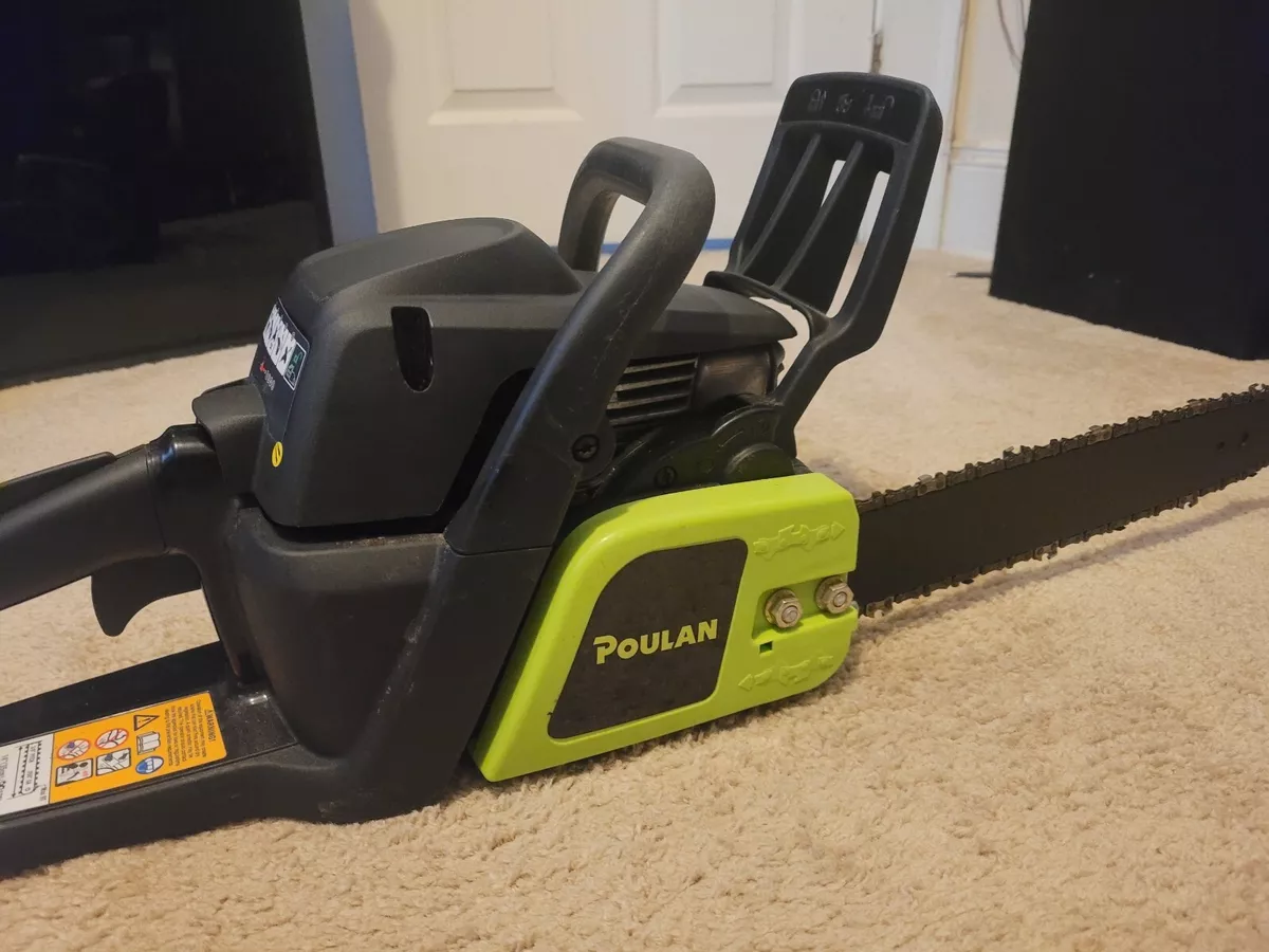 Poulan PL3314 chainsaw